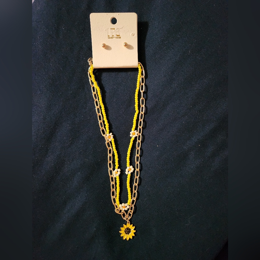 Necklace and Earring set